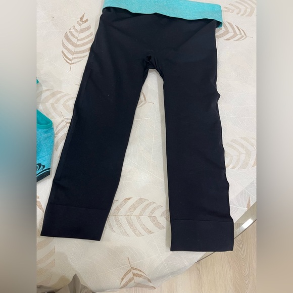 Activity Top and Leggings - Picture 6 of 6